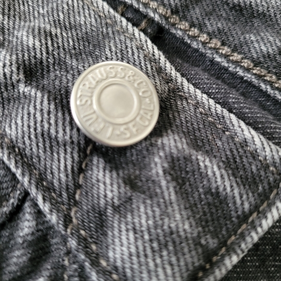 RARE LEVIS blank tab jeans with button fly and frayed hem - Picture 5 of 11